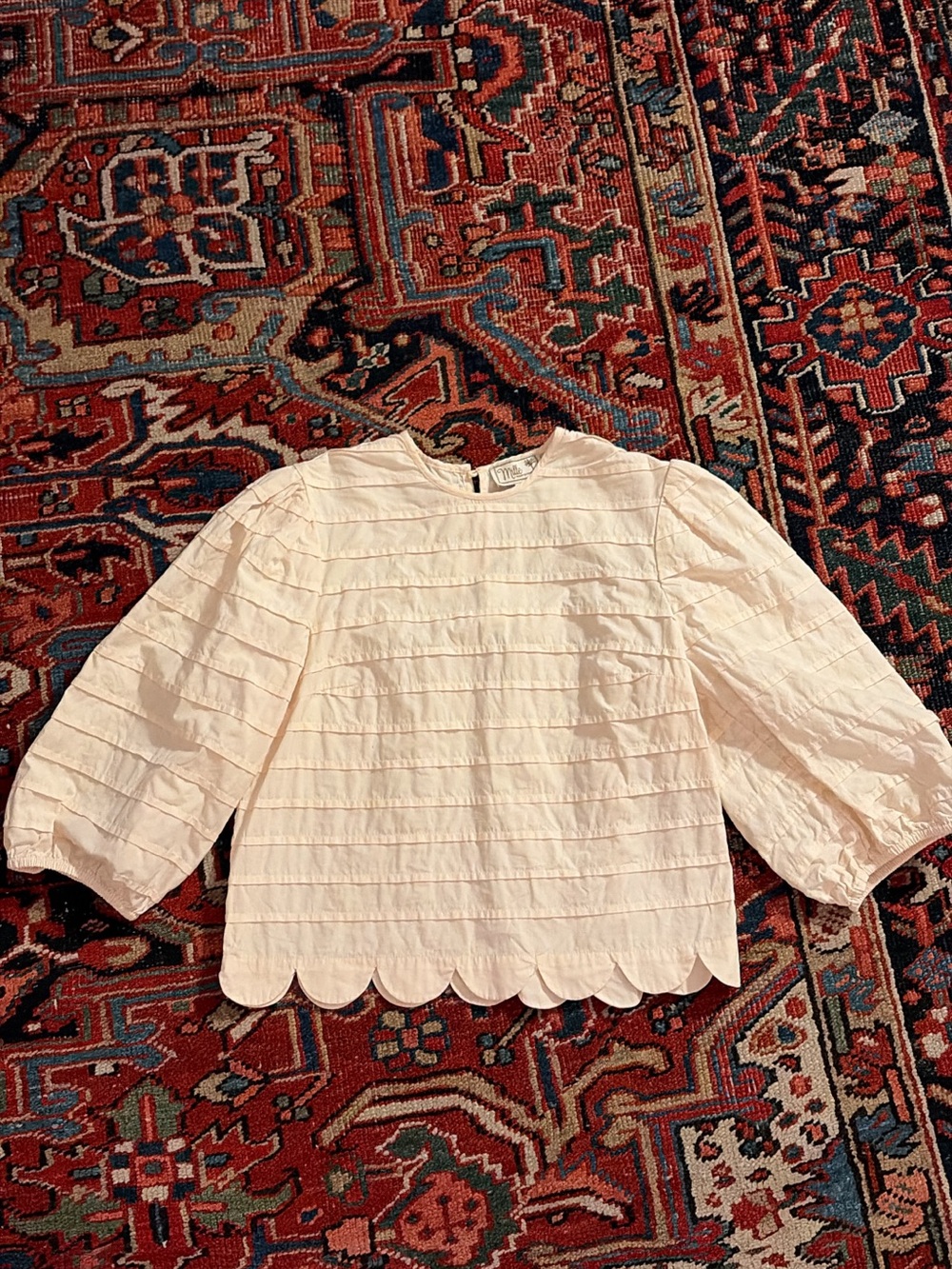 Mille beautiful Scalloped Hem Pleated Blouse - Light Cream